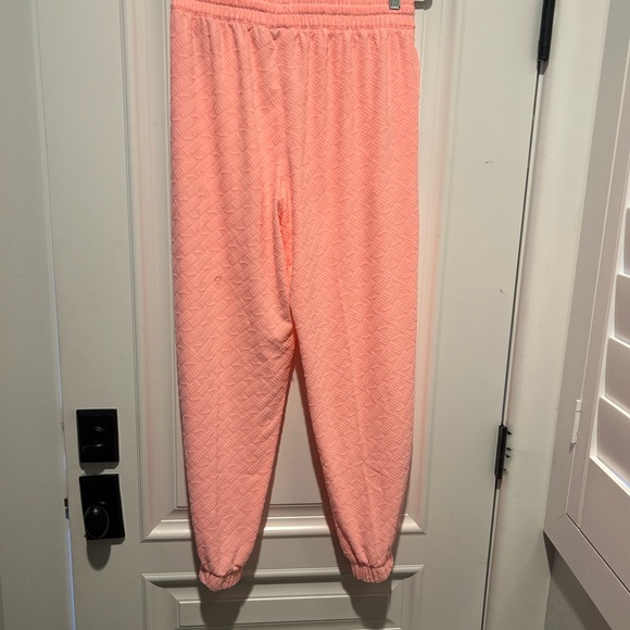 puma sweatpants, size medium - Picture 2 of 2